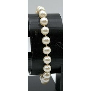 Vintage Style Cream Faux Pearl Bracelet 8" Hand Knotted Gold Tone Clasp